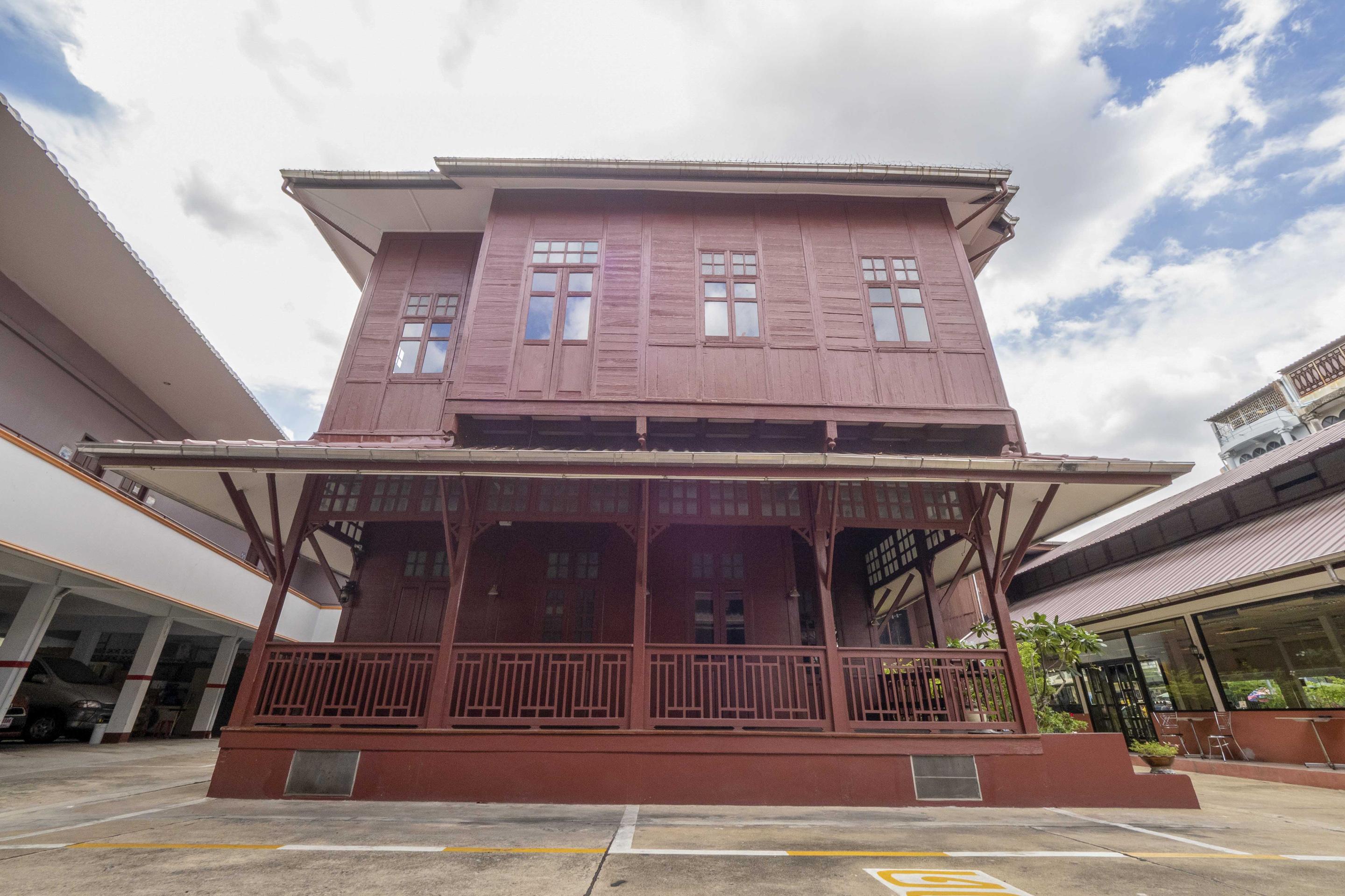 Oyo 1089 Baan Boran Hotel Bangkok Exterior photo
