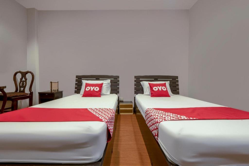 Oyo 1089 Baan Boran Hotel Bangkok Exterior photo